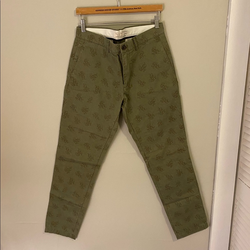 Club Monaco olive floral print chinos
